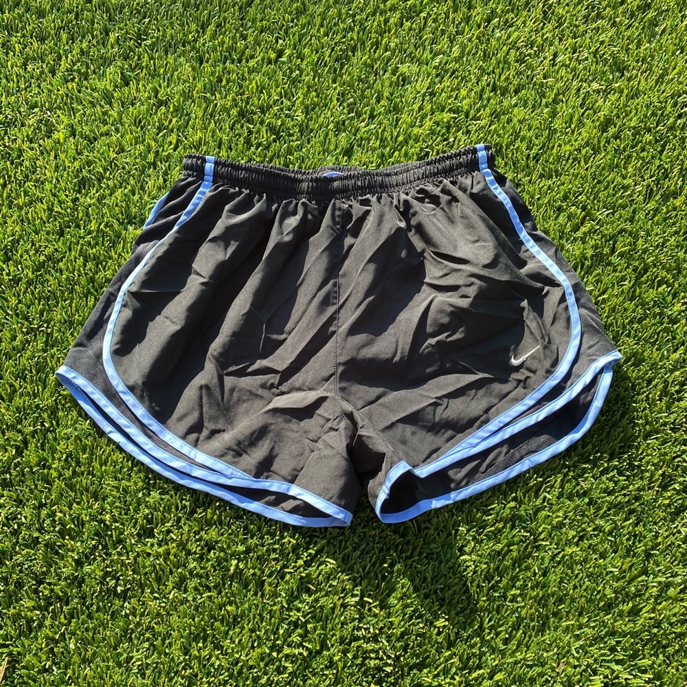 Nike Women’s Tempo Dry Core 3” Running Shorts